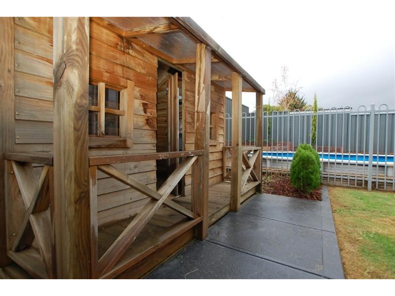 11 Dennis Street, Happy Valley SA 5159