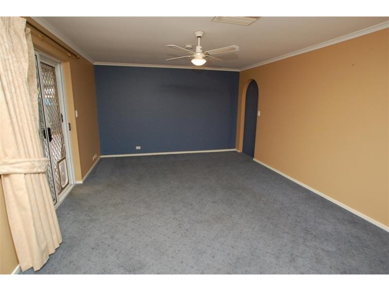 11 Dennis Street, Happy Valley SA 5159