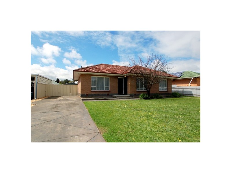 6 Warwick Grove, Morphett Vale SA 5162