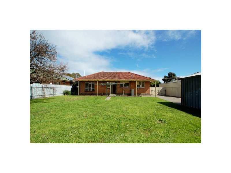 6 Warwick Grove, Morphett Vale SA 5162