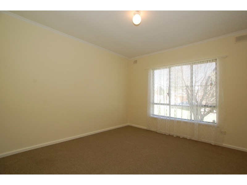 6 Warwick Grove, Morphett Vale SA 5162