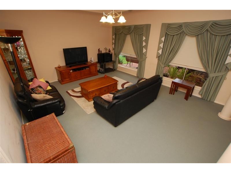1 Elly Court, Darlington SA 5047