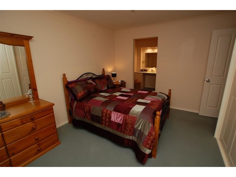 1 Elly Court, Darlington SA 5047