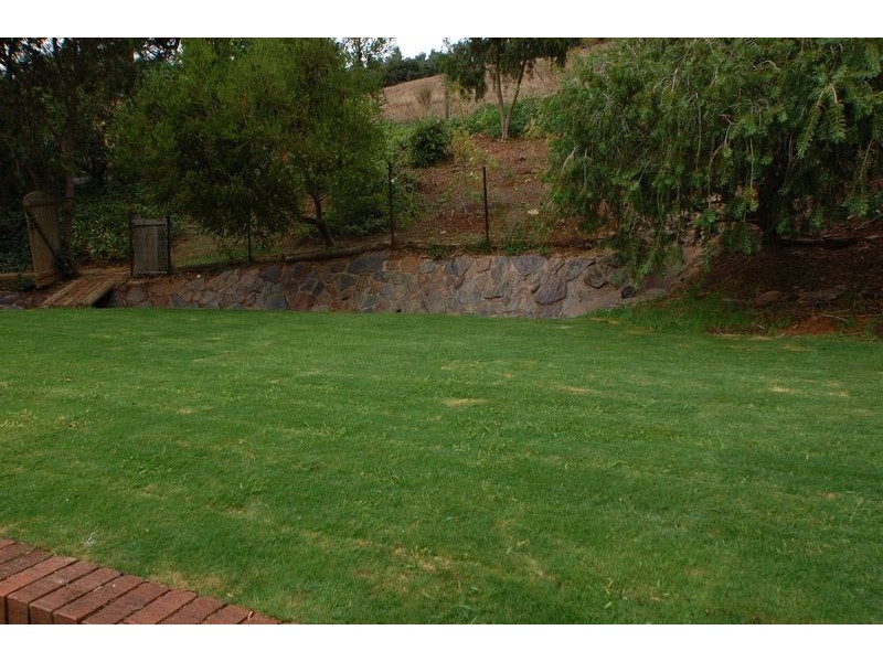 3 Grants Gully Road, Clarendon SA 5157