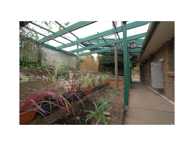 5 Santana Court, Hallett Cove SA 5158