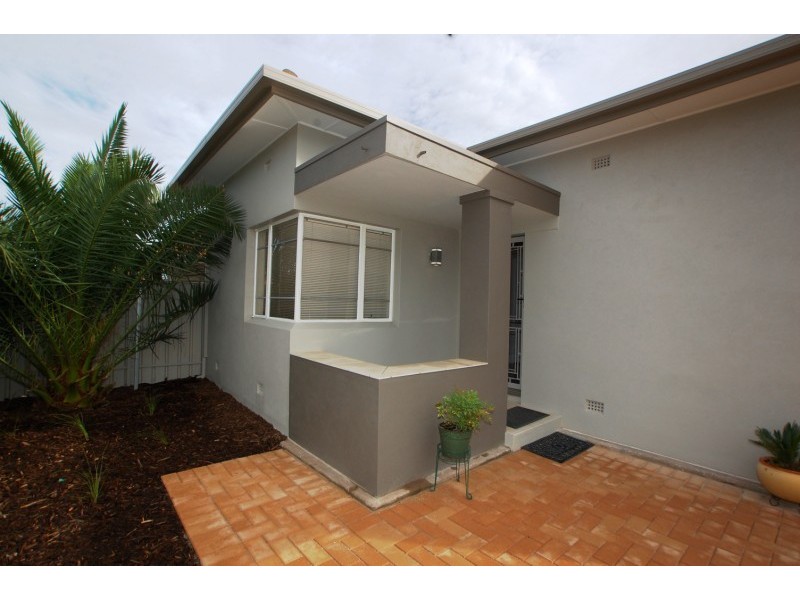 12 Greville Ave, Flinders Park SA 5025