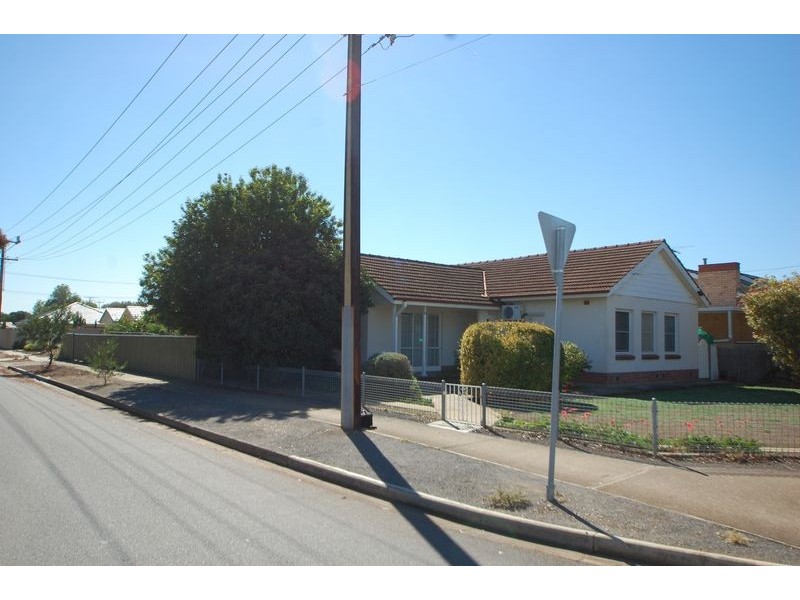 61 Weroona Ave, Park Holme SA 5043