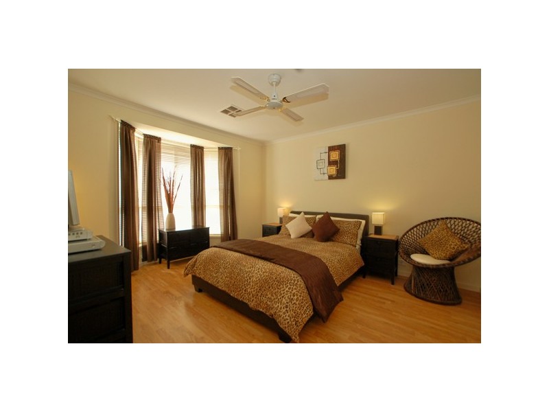 2 Noosa Court, Seaford Rise SA 5169