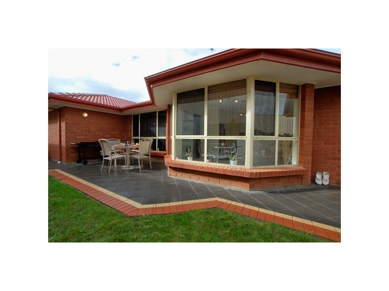 2 Noosa Court, Seaford Rise SA 5169