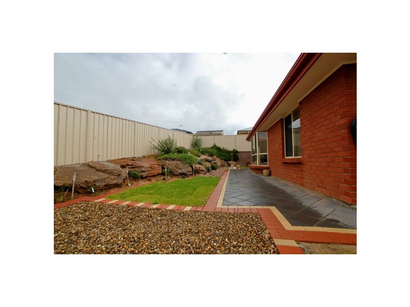 2 Noosa Court, Seaford Rise SA 5169
