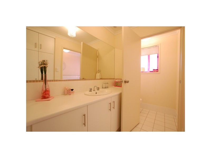 2 Noosa Court, Seaford Rise SA 5169
