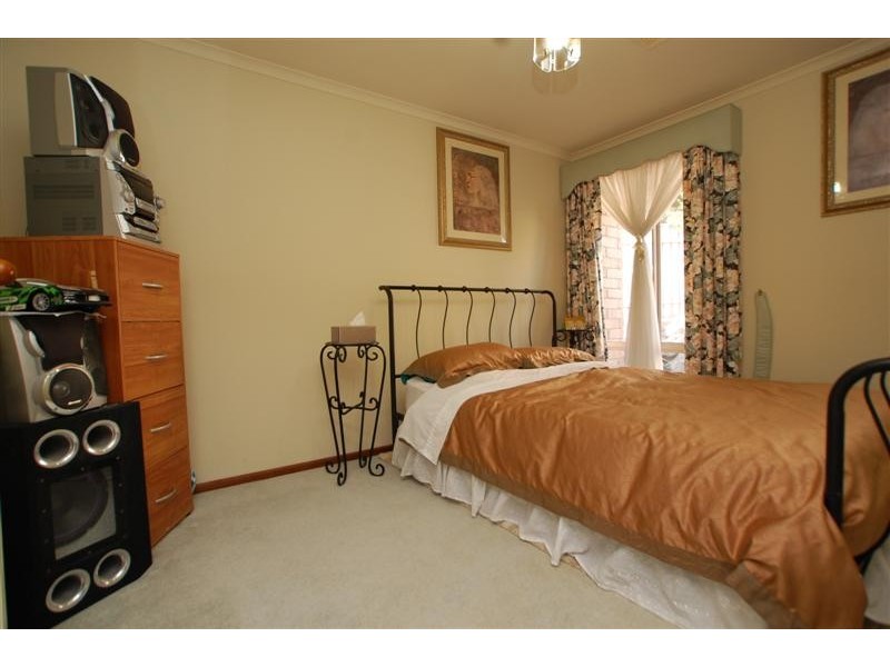 8 Willow Way, Aberfoyle Park SA 5159