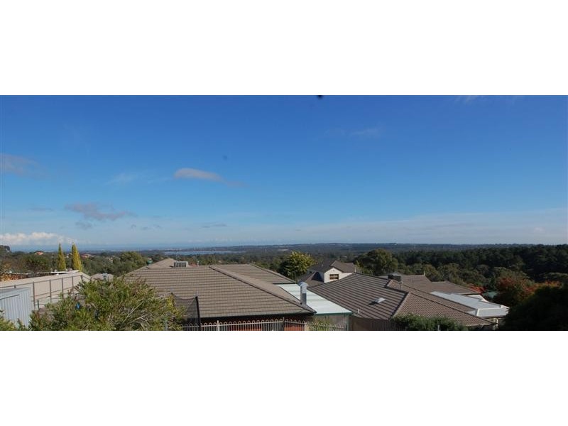 8 Willow Way, Aberfoyle Park SA 5159