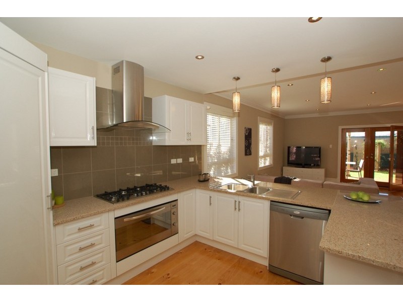 57 Somerset Ave, Cumberland Park SA 5041