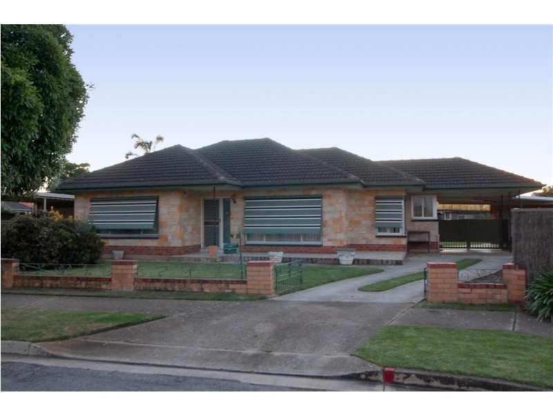 10 Washington Crescent, Findon SA 5023