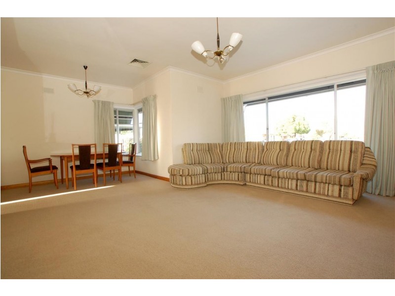 10 Washington Crescent, Findon SA 5023