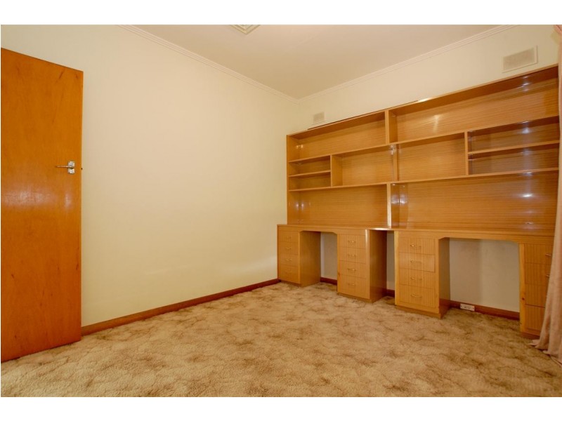 10 Washington Crescent, Findon SA 5023