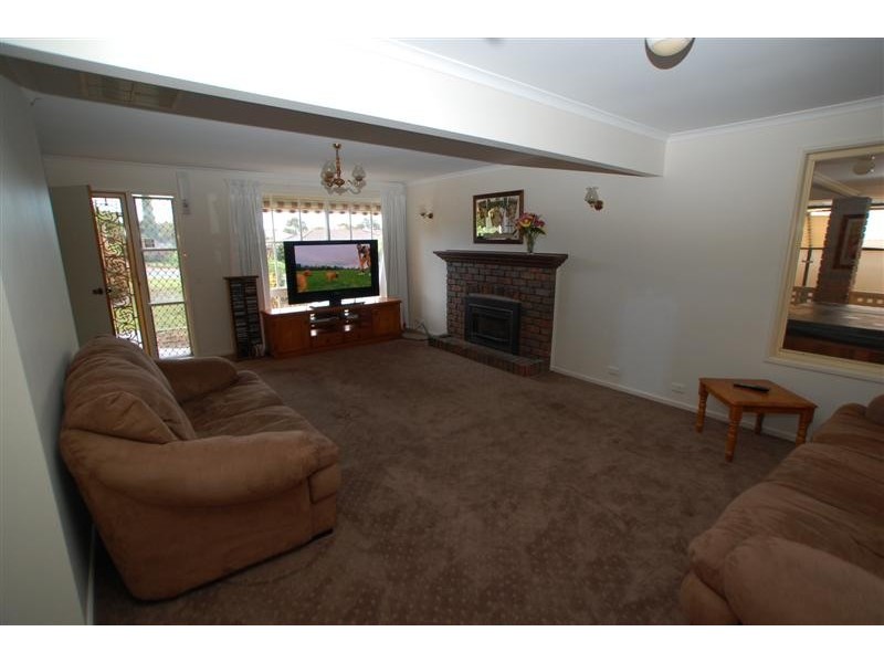 11 Greenfield Rise, Aberfoyle Park SA 5159