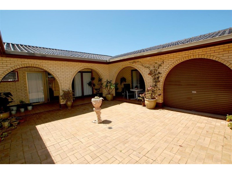 34 Masters Ave, Marion SA 5043