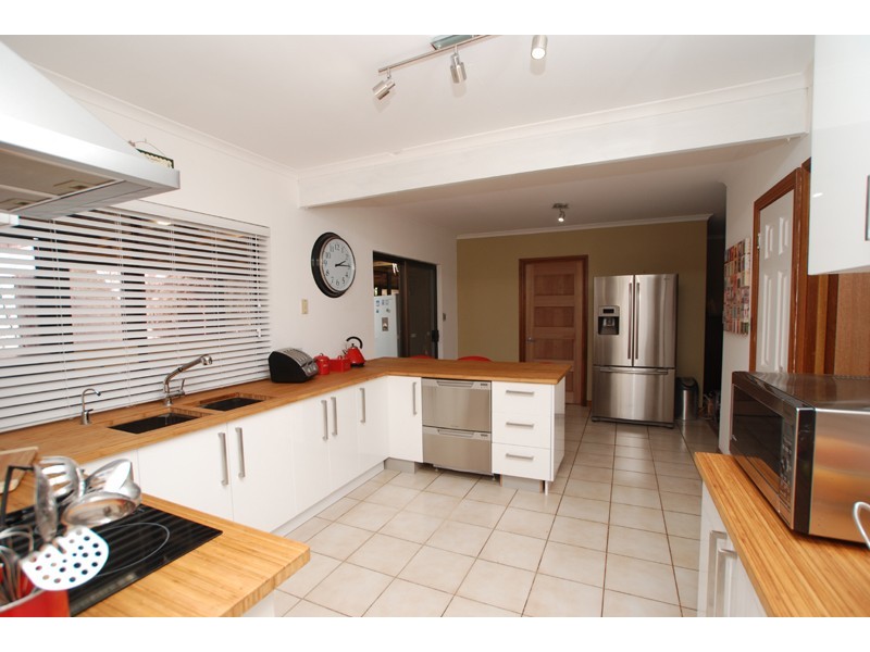 2 Kestral Walk, Flagstaff Hill SA 5159