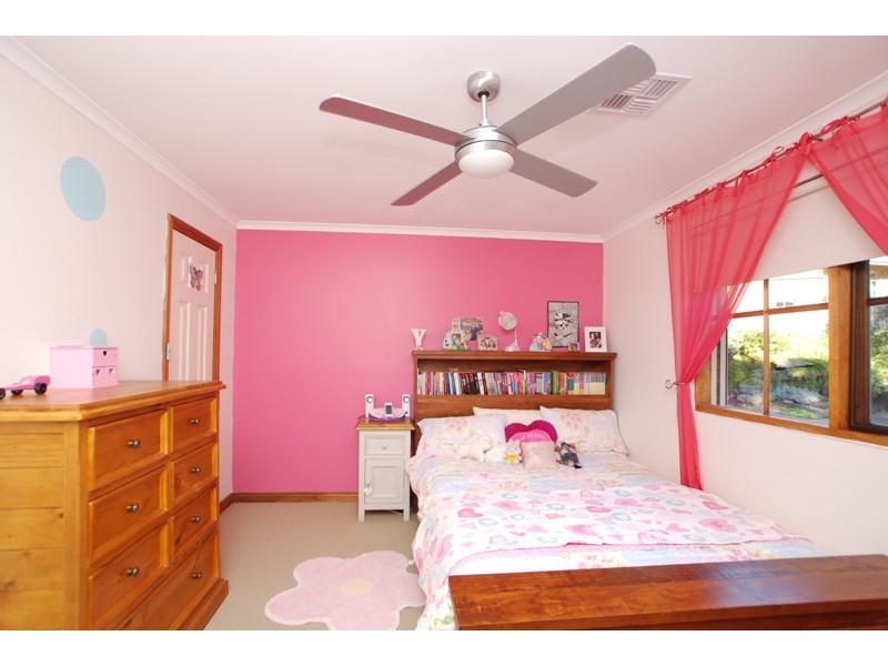 2 Kestral Walk, Flagstaff Hill SA 5159