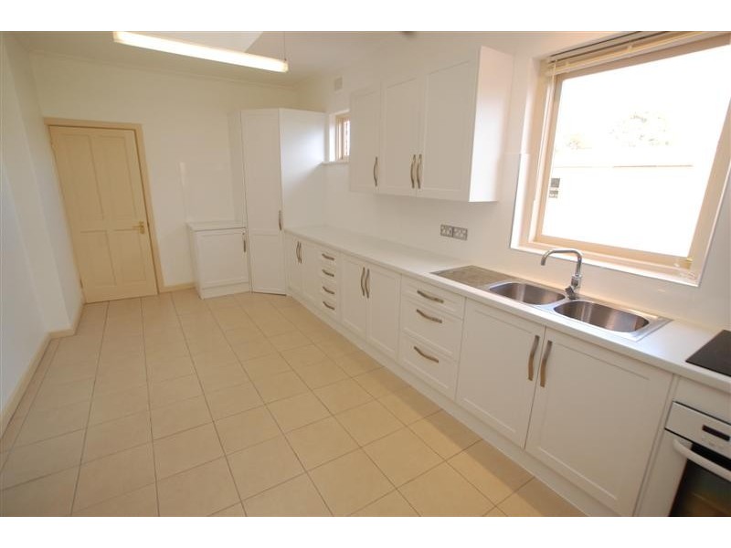 7 Rosslyn Street, Clovelly Park SA 5042
