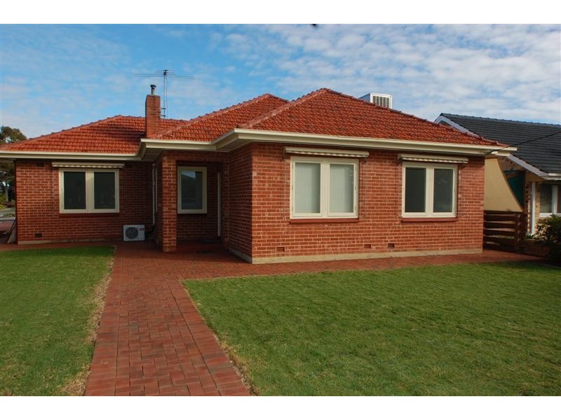 7 Rosslyn Street, Clovelly Park SA 5042
