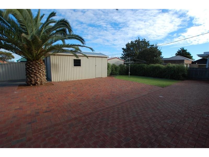 7 Rosslyn Street, Clovelly Park SA 5042