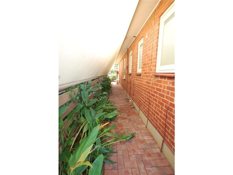 7 Rosslyn Street, Clovelly Park SA 5042