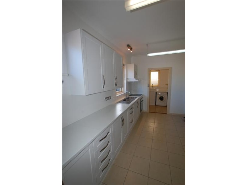 7 Rosslyn Street, Clovelly Park SA 5042