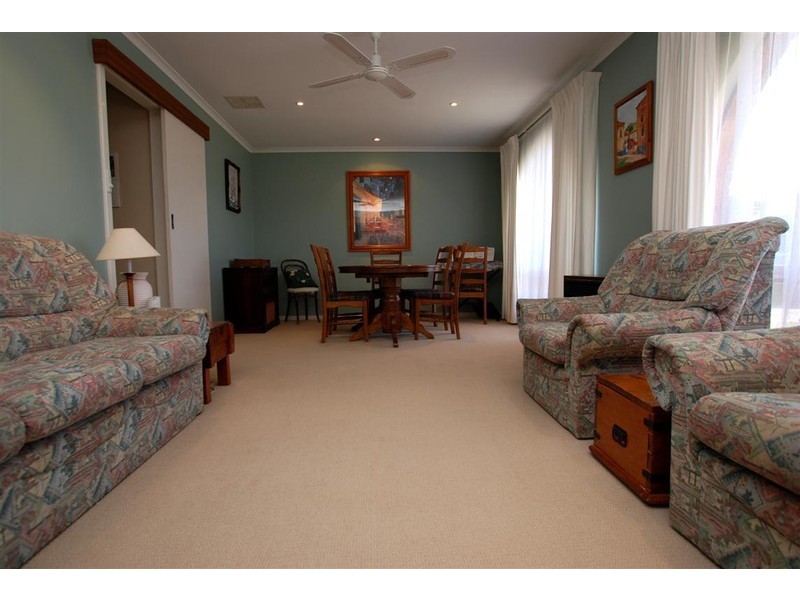 7 Sunset Court, Aberfoyle Park SA 5159