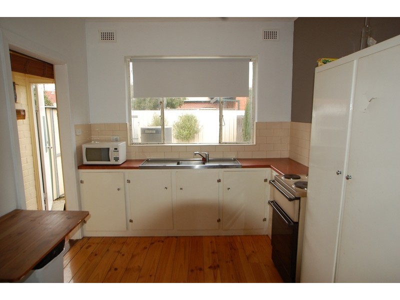 5, 635-637 South Road, Black Forest SA 5035