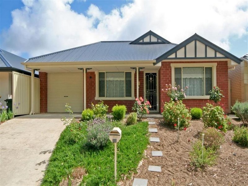 32 New York Road, Aberfoyle Park SA 5159