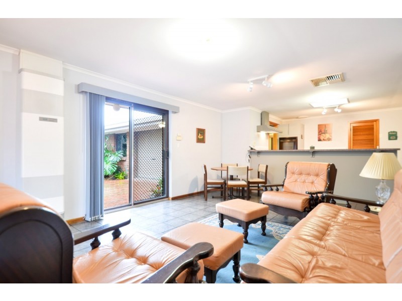 24 Woodlea Drive, Aberfoyle Park SA 5159