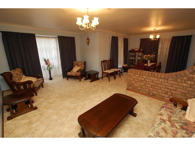 2 Lila Court, Aberfoyle Park SA 5159