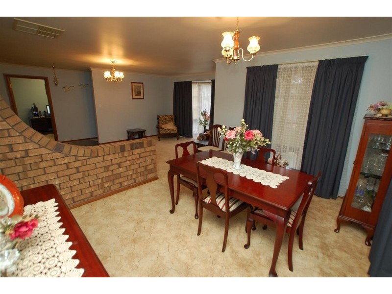 2 Lila Court, Aberfoyle Park SA 5159