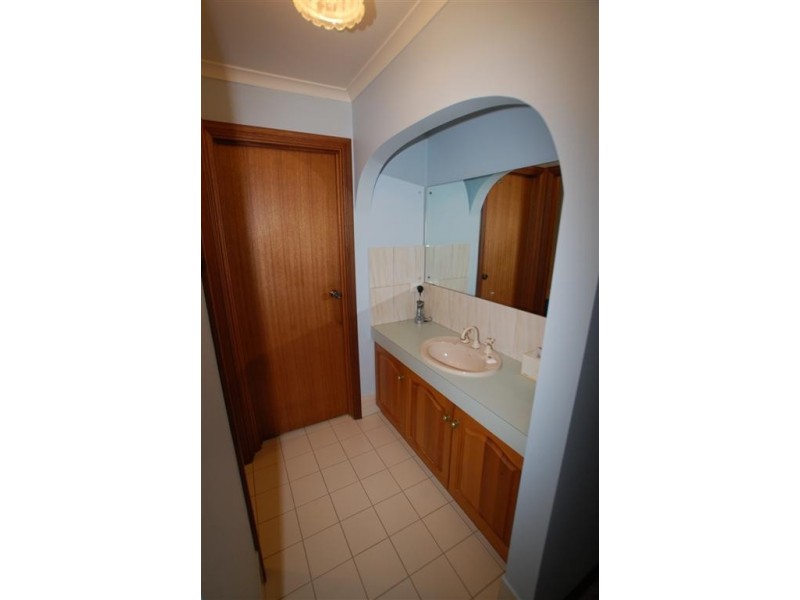 2 Lila Court, Aberfoyle Park SA 5159