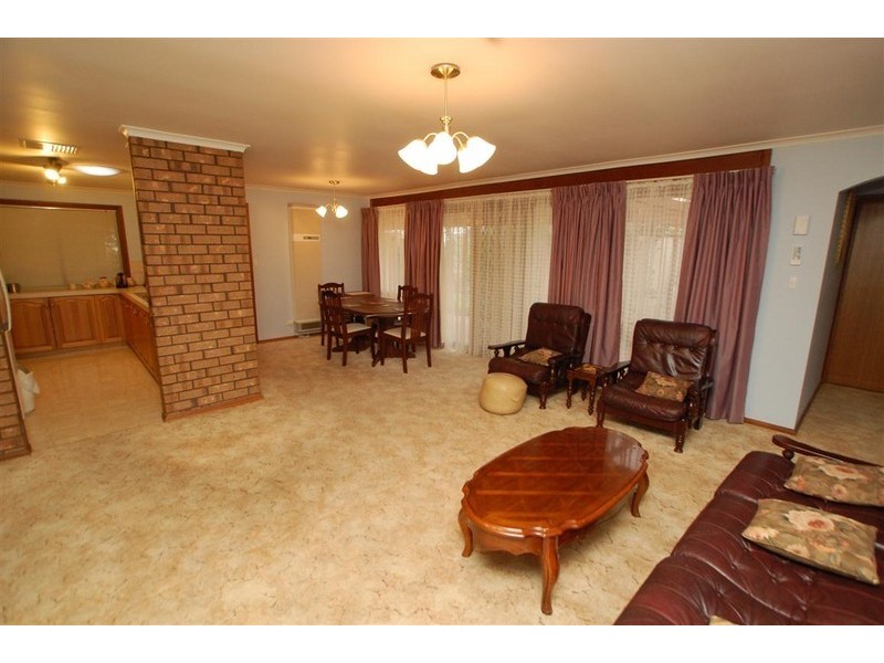 2 Lila Court, Aberfoyle Park SA 5159