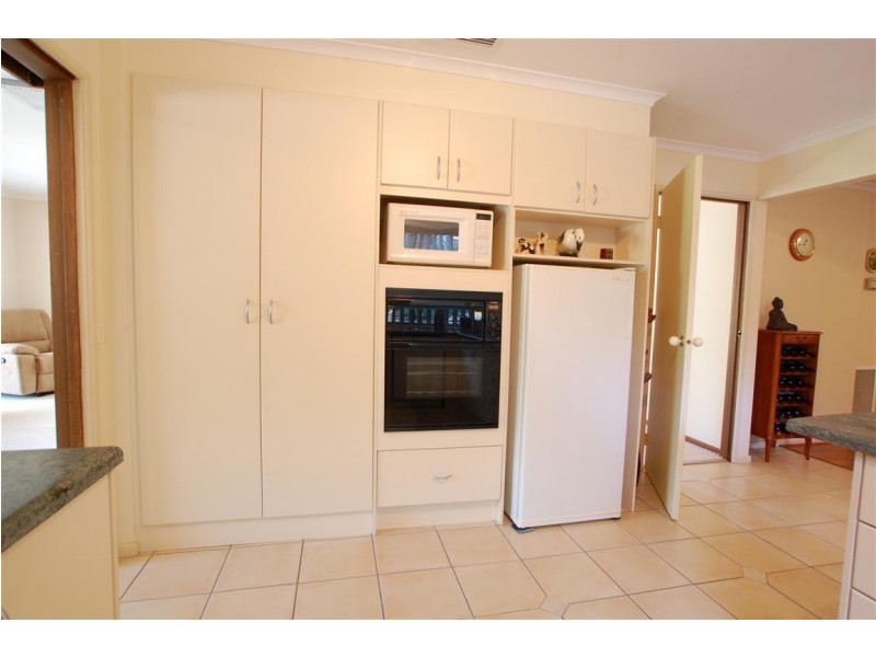 2 St Vincent Close, Aberfoyle Park SA 5159