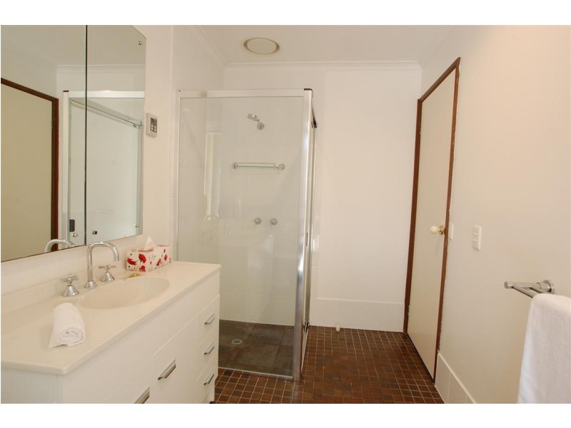 2 St Vincent Close, Aberfoyle Park SA 5159