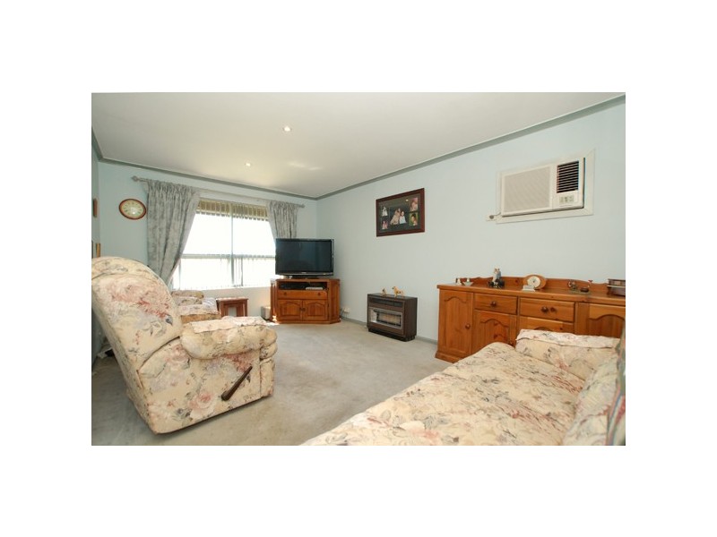 3 Minnipa Drive, Hallett Cove SA 5158