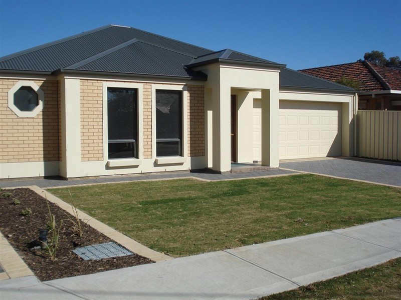 28 Sixth Avenue, Ascot Park SA 5043