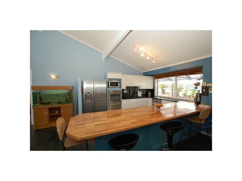 10 Southsea Way, Moana SA 5169