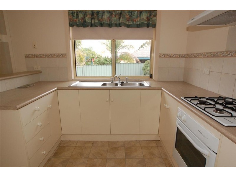 14  Gem St, Aberfoyle Park SA 5159