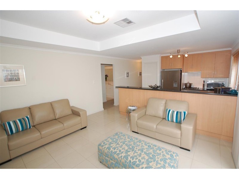 4 Saxon Street, Clovelly Park SA 5042