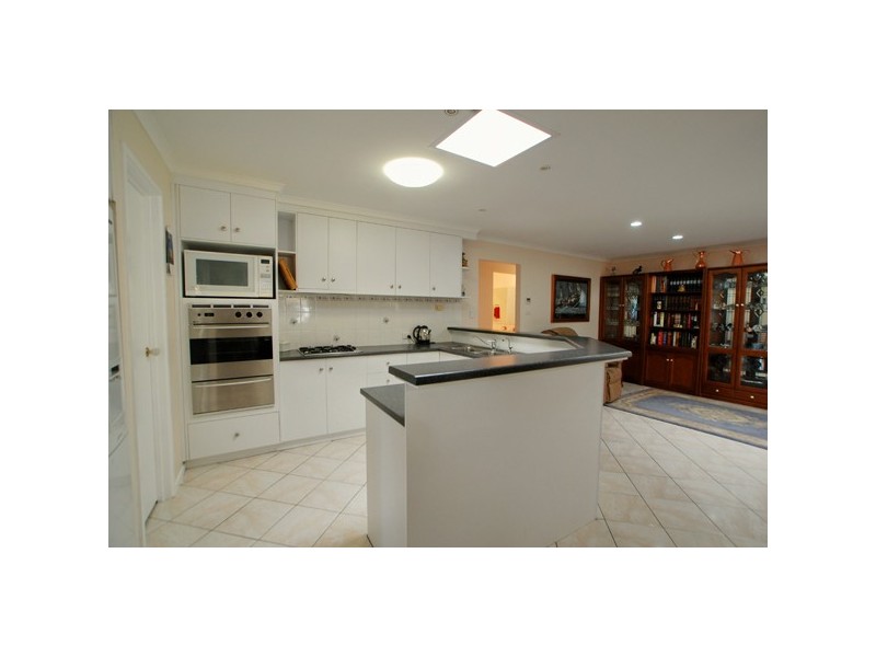 114 Perry Barr Road, Hallett Cove SA 5158