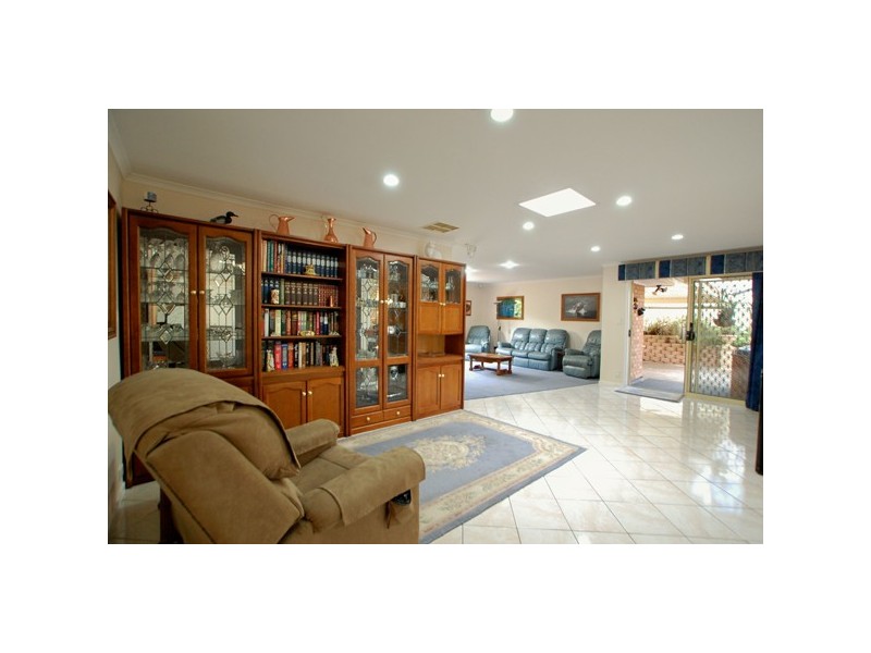 114 Perry Barr Road, Hallett Cove SA 5158