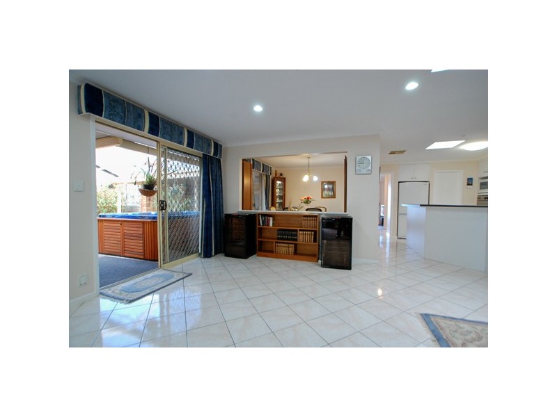 114 Perry Barr Road, Hallett Cove SA 5158