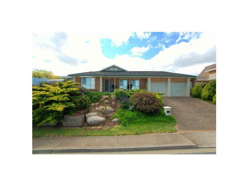 114 Perry Barr Road, Hallett Cove SA 5158