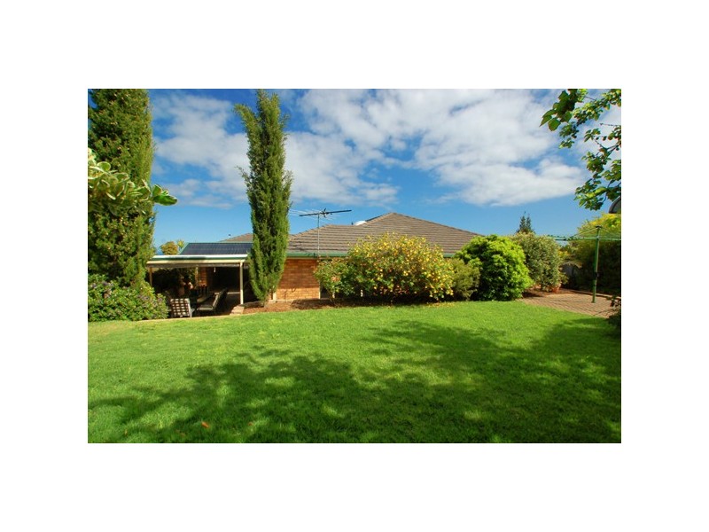 114 Perry Barr Road, Hallett Cove SA 5158